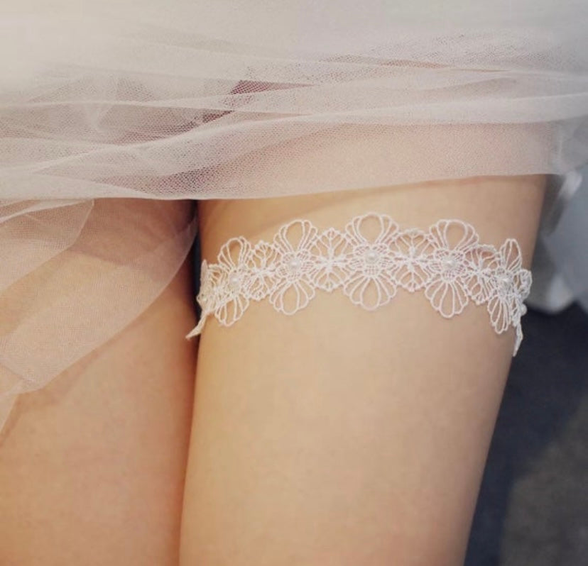 Bridal ‘Lace Story’ Garter