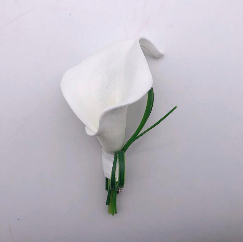 Calla Lily Groom’s Boutonnière